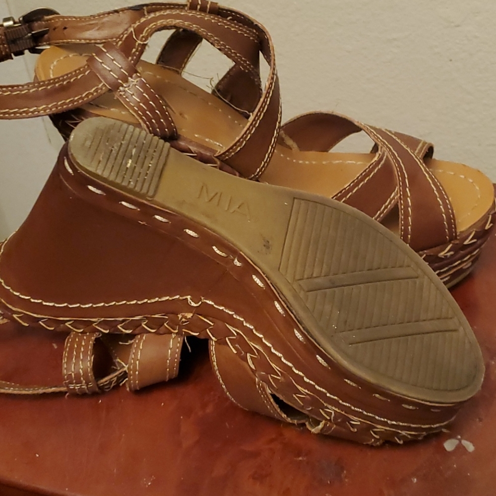 Wedges - Picture 2 of 5